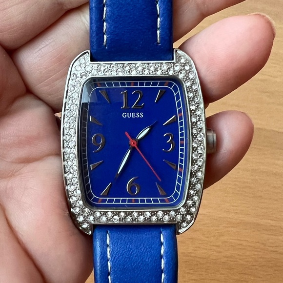 VINTAGE GUESS BLUE DIAL CRYSTALS LARGE TANK WRIST WATCH RARE RETIRED PRISTINE